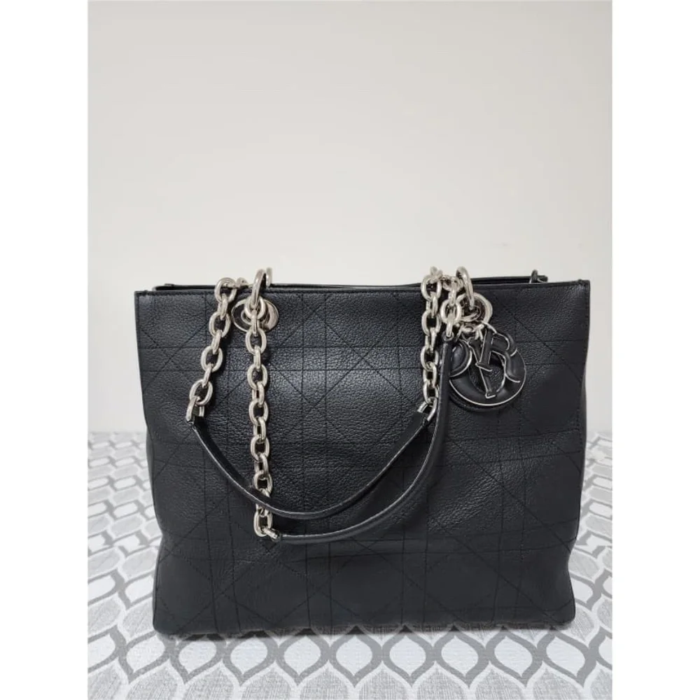 Authentic CHRISTIAN DIOR Grained Calfskin Leather Cannage Quilted Medium Ultradi - Picture 10 of 13